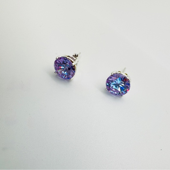 Brand New 10mm Lavender Round CZ Stud 925 Sterling Silver Earrings - Picture 2 of 5